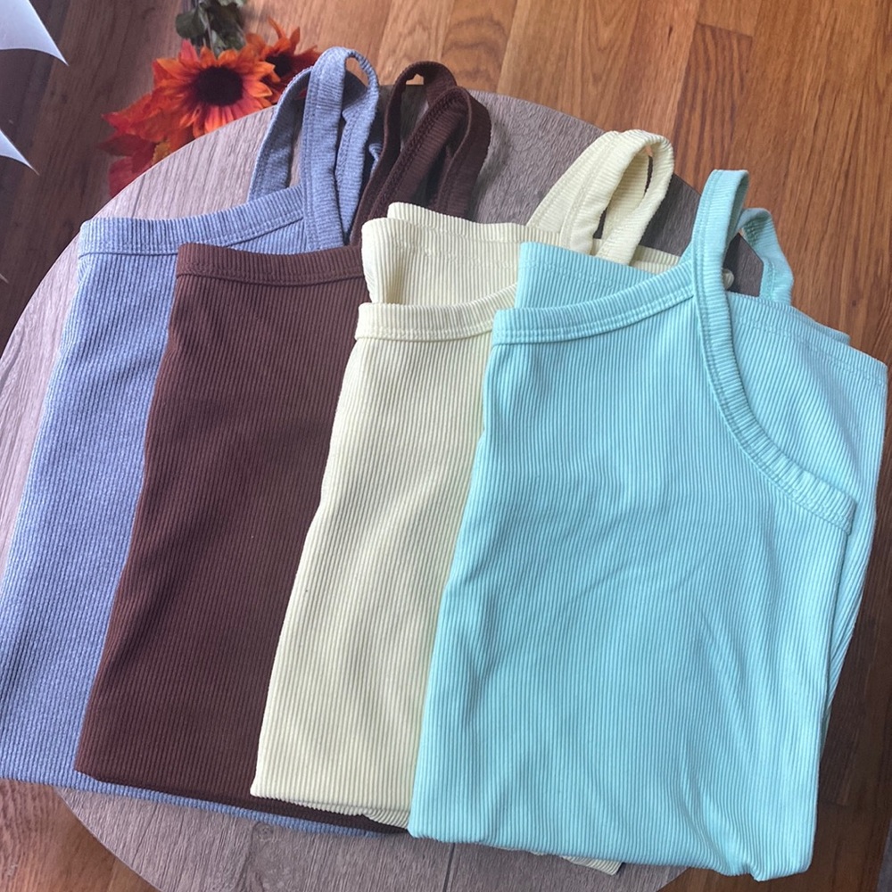 TANK TOP BUNDLE ‼️‼️‼️